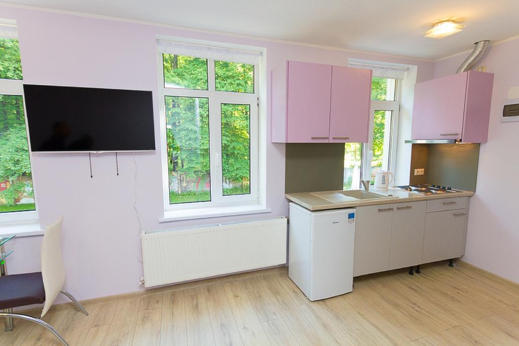 Ecolive Aparthotel Рига Стая снимка