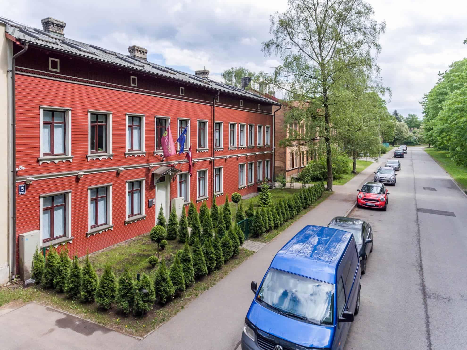 Ecolive Aparthotel Рига Екстериор снимка